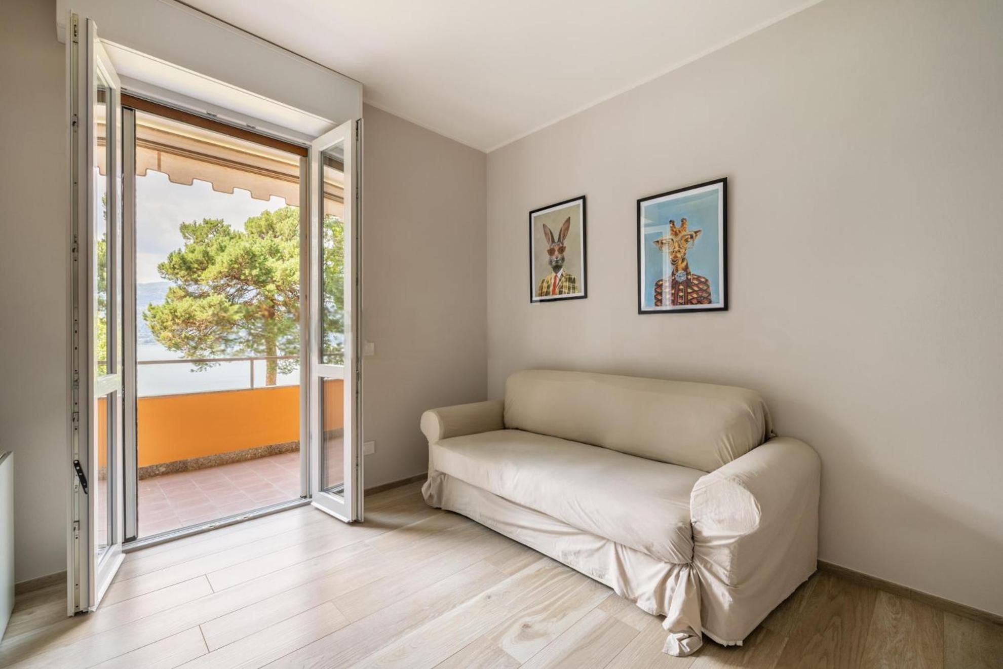 La Casa Di Giulia - Holiday Home Ranco Εξωτερικό φωτογραφία